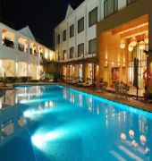 Club Mahindra Kensville Golf Resort Ahmedabad Esterno foto