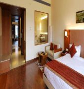 Club Mahindra Kensville Golf Resort Ahmedabad Esterno foto